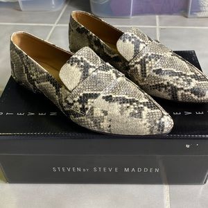 Steve Madden Hollie Leather Snakeskin Loafer Shoe